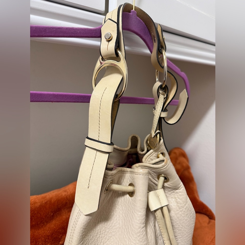 Authentic Dooney & Bourke Pebble Grain Portofino leather - Picture 4 of 16